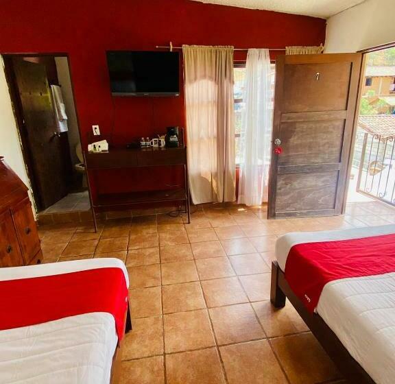 فندق De Cervantes