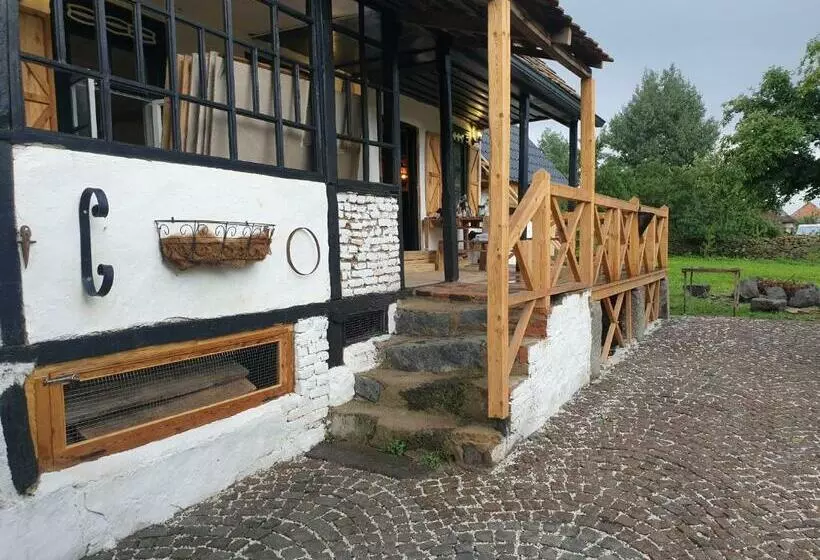 ホテル Hnameni Bovadzor Lodge