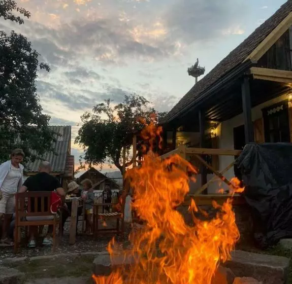 ホテル Hnameni Bovadzor Lodge