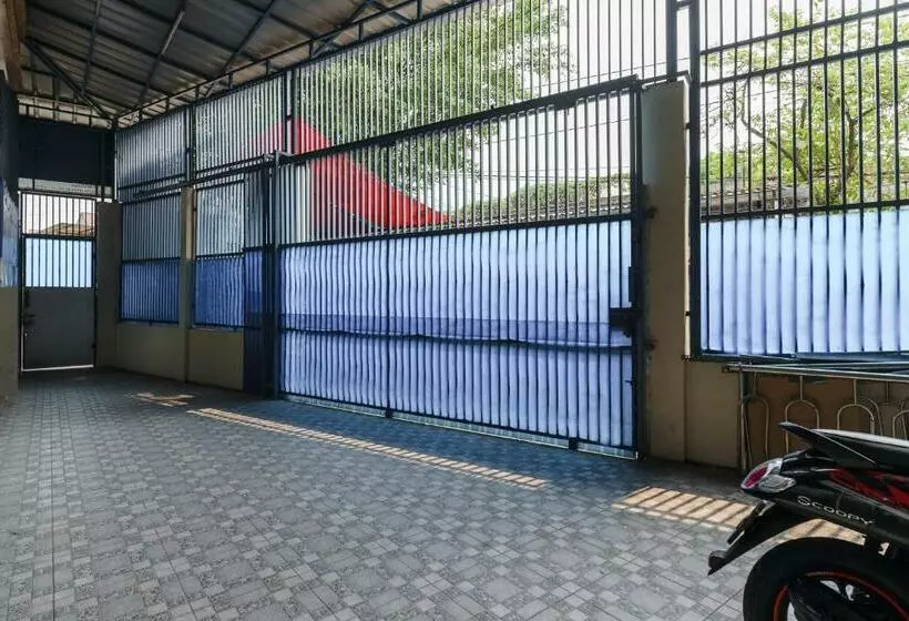 ホテル Koolkost Syariah Near Rs Sari Asih Sangiang