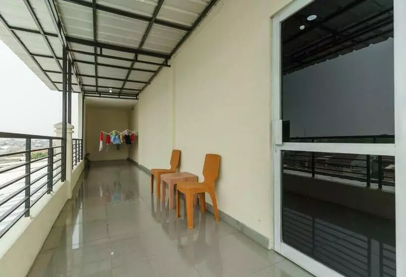 ホテル Koolkost Syariah Near Rs Sari Asih Sangiang