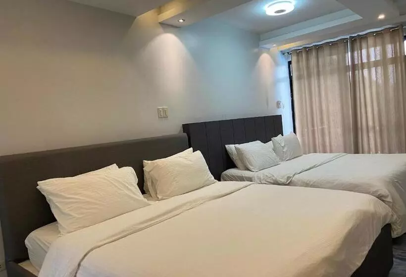 L’hyacinth Hotel And Resort