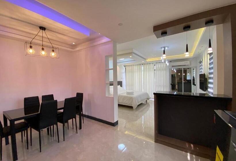 L’hyacinth Hotel And Resort