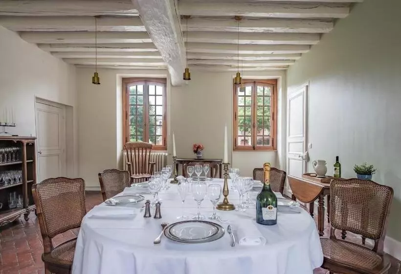 ペンション Au Vieux Château