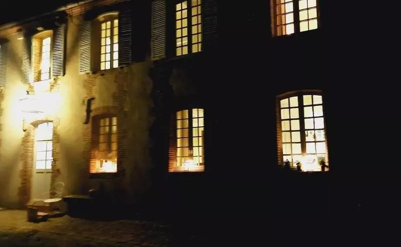 ペンション Au Vieux Château