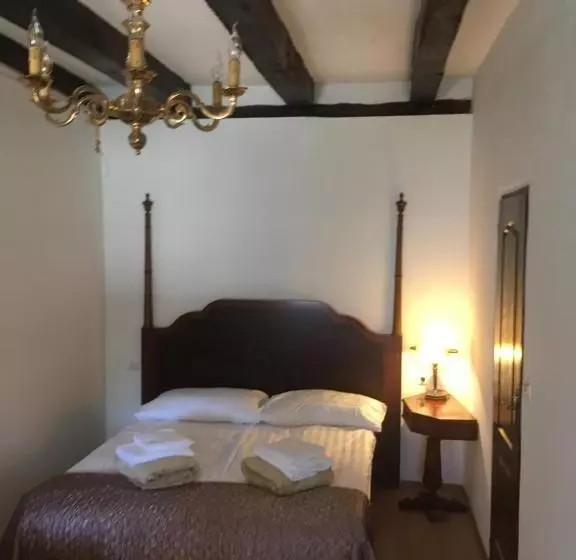 Majatalo Jókai Vendégház Homokkomárom