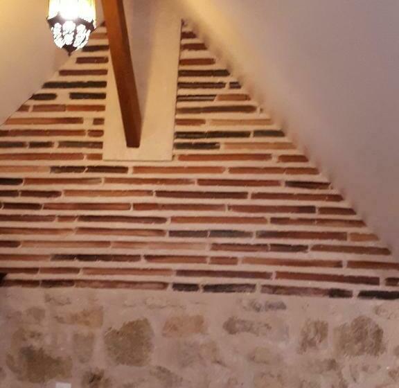 膳宿费 La Grange Des Blins