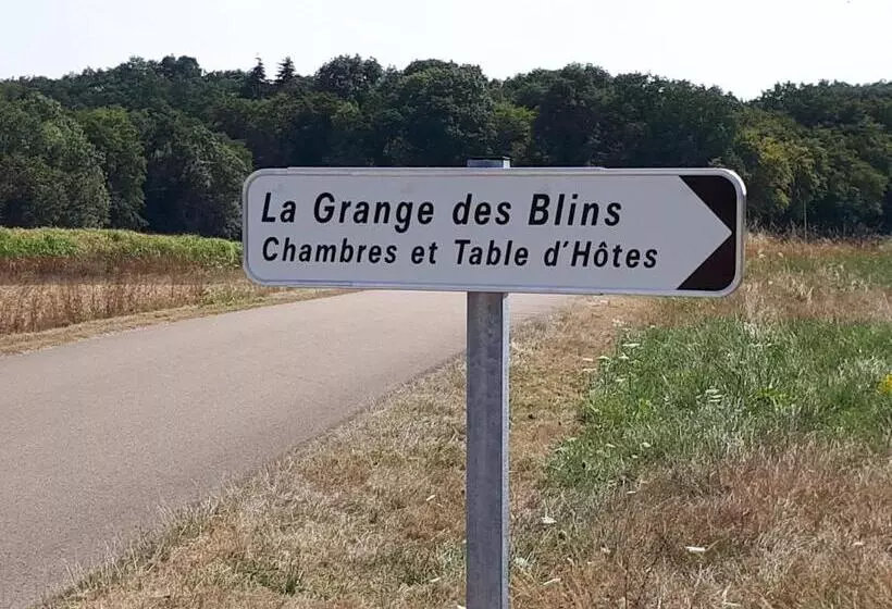 ペンション La Grange Des Blins
