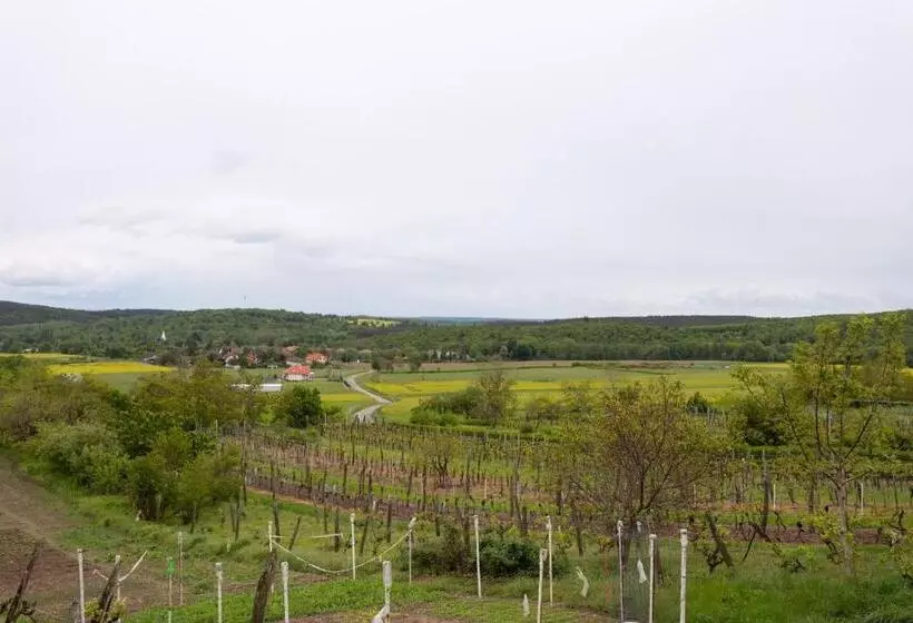 Majatalo Sasfészek Pihenő