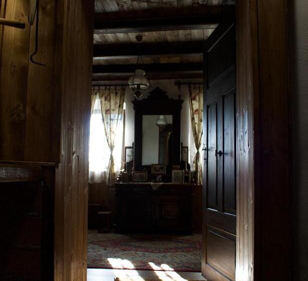 펜션 Sasfészek Pihenő