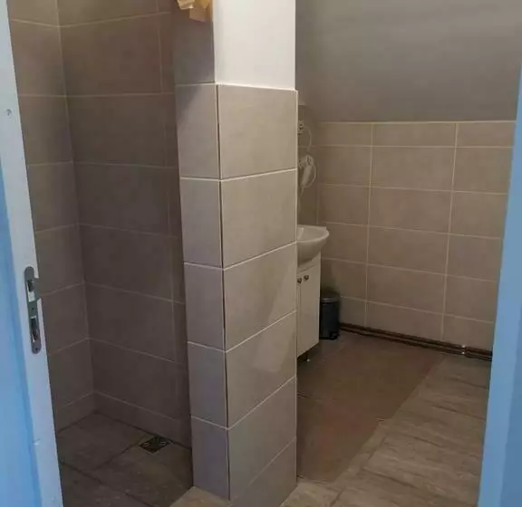 Majatalo Stars Livezeni