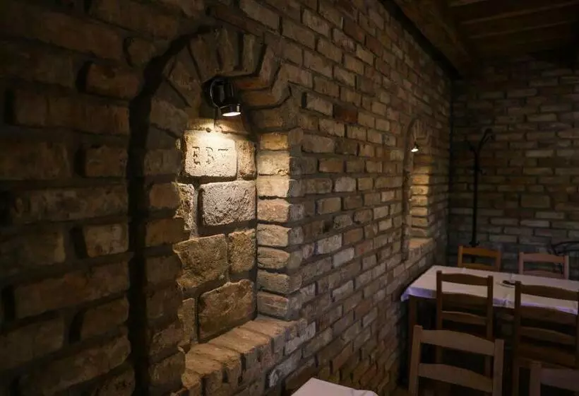 Majatalo Szarvas Apartman   Jakuzzis Vendégház Mány