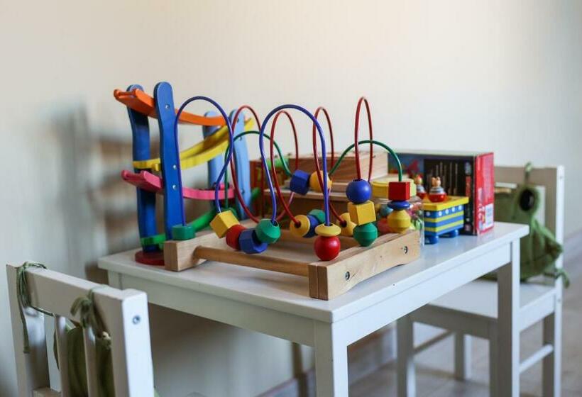 פנסיון Szarvas Apartman   Jakuzzis Vendégház Mány