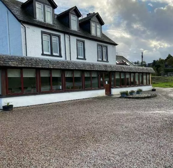 ペンション West Loch House