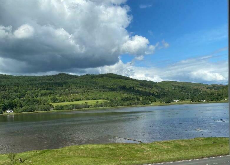 פנסיון West Loch House