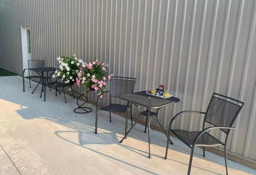 Majatalo Woodslee Bed And Breakfast