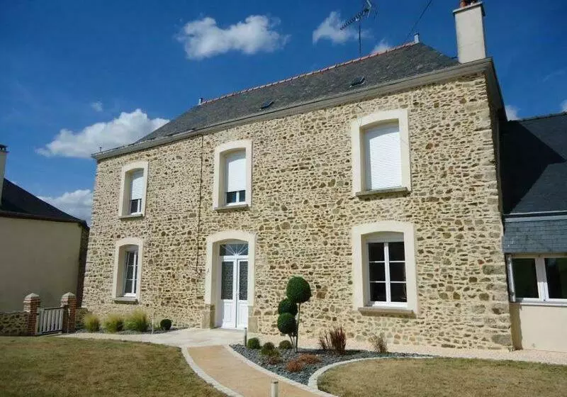 Aamiaismajoitus (B&B) Chambres D Hôtes à Cuillé