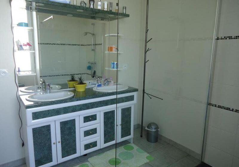 مبيت وإفطار Chambres D Hôtes à Cuillé