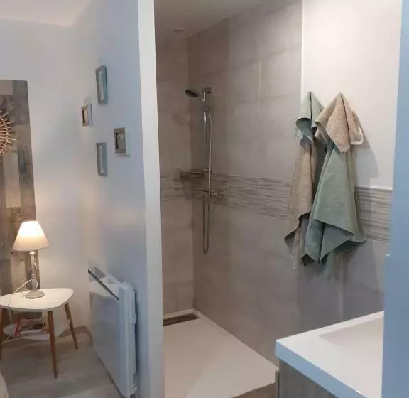 ベッドアンドブレックファースト Escale En Baie