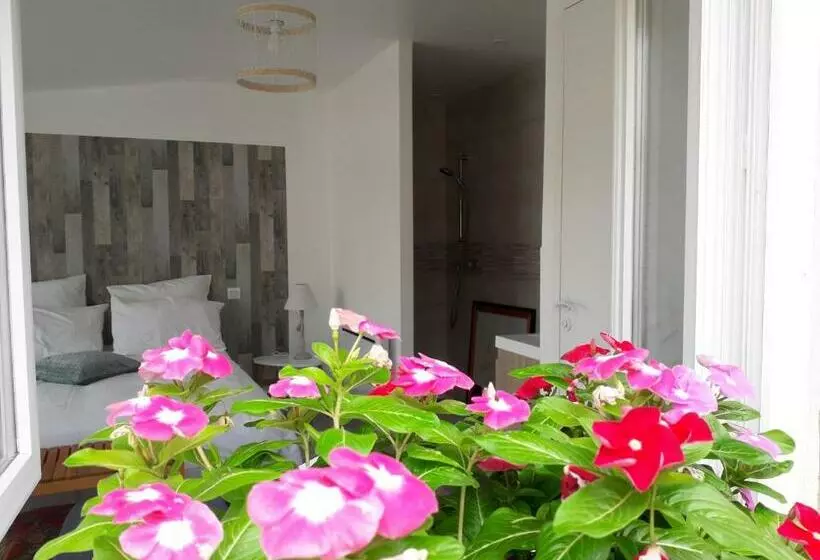 ベッドアンドブレックファースト Escale En Baie