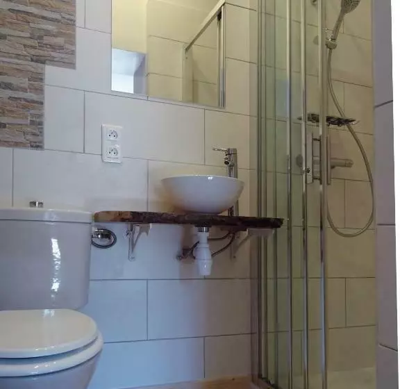 Aamiaismajoitus (B&B) Les Trois Hiboux