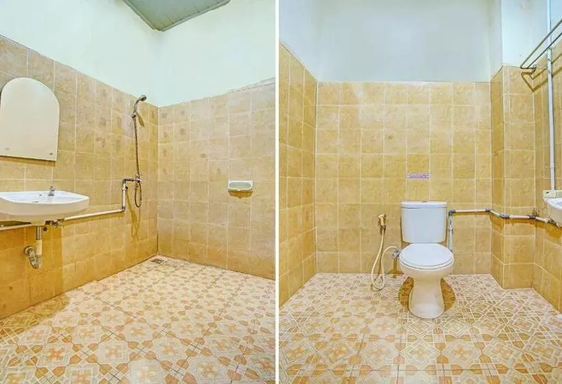 ホテル Oyo 90947  Sarbini