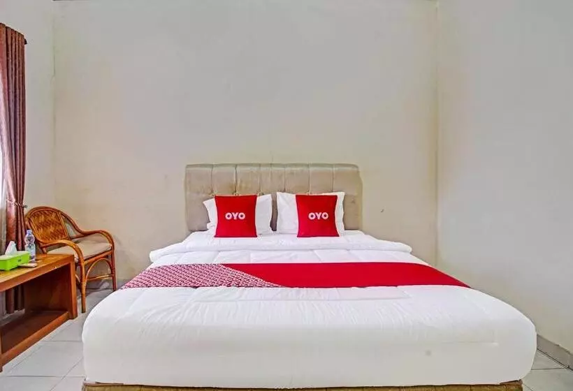 ホテル Oyo 90947  Sarbini