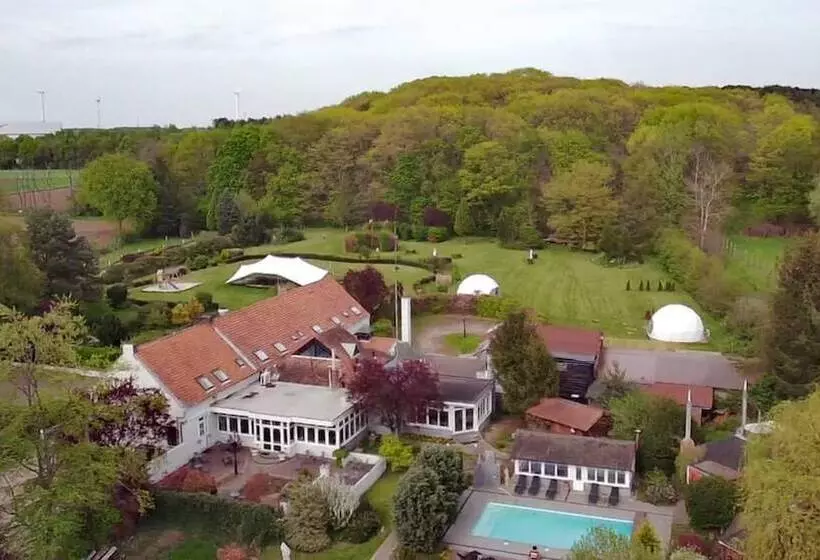 Hotelli Parkhoeve Glamping