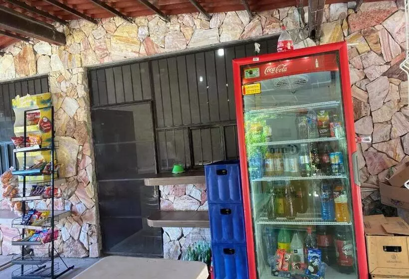 Hotelli Ranchito Camping