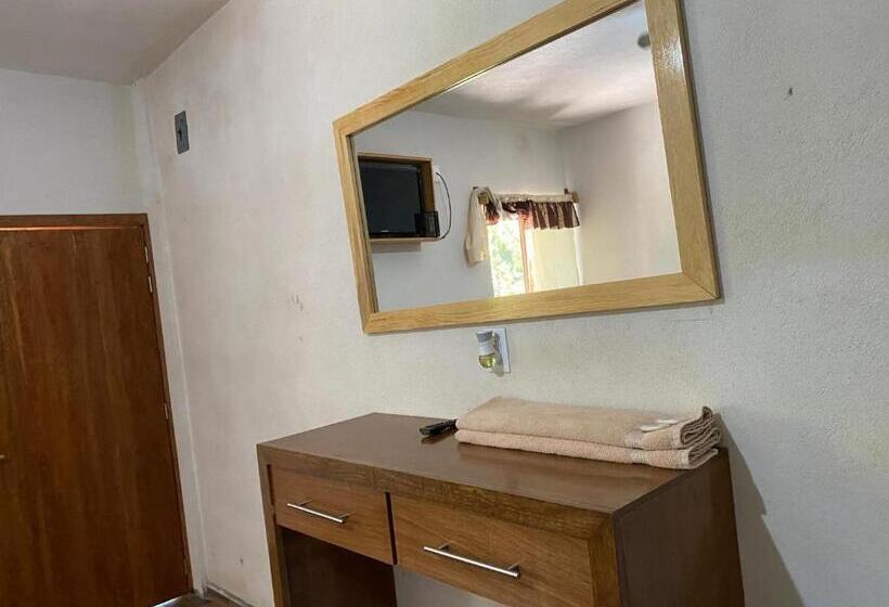 فندق Ranchito Camping