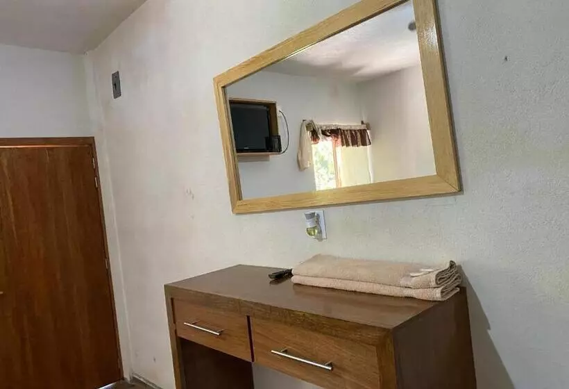 Hotelli Ranchito Camping