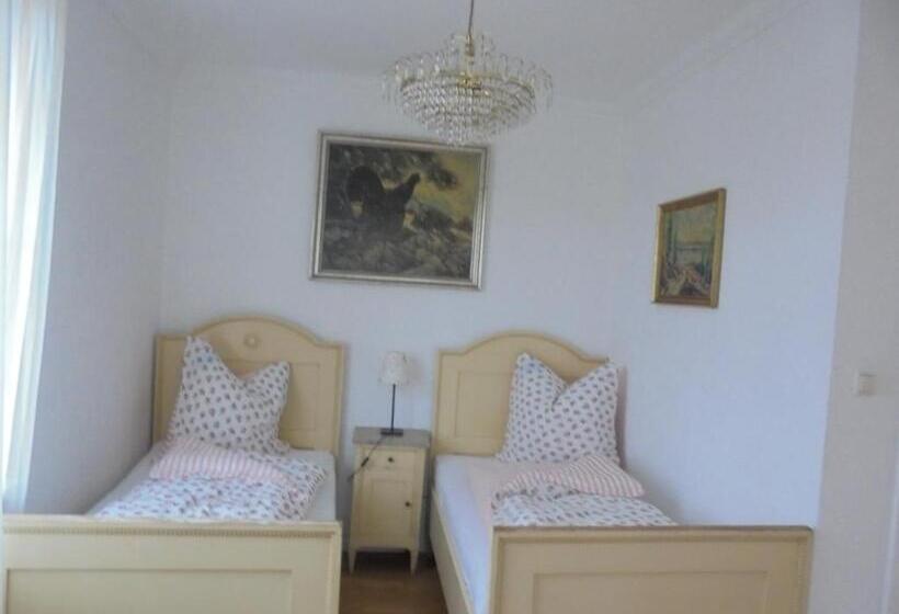 بنسيون Apartmenthaus Am Schlosspark