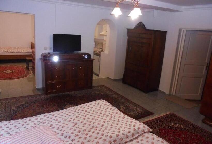 بنسيون Apartmenthaus Am Schlosspark