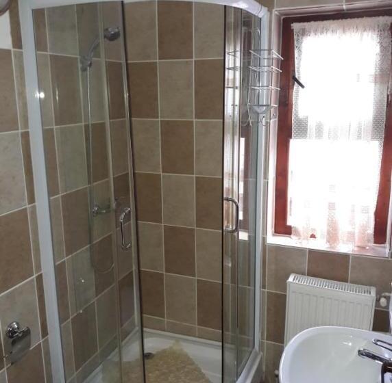 פנסיון Casa Delureni