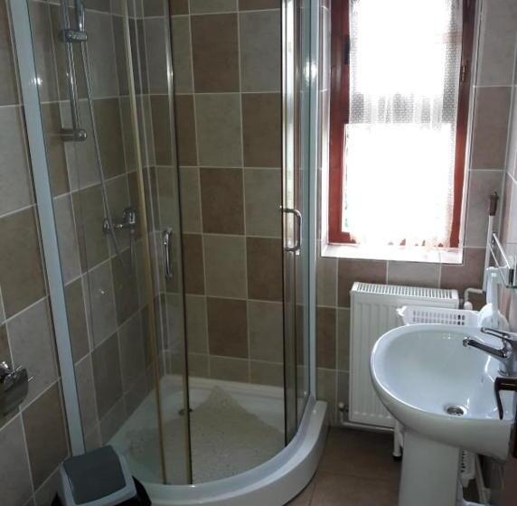 פנסיון Casa Delureni