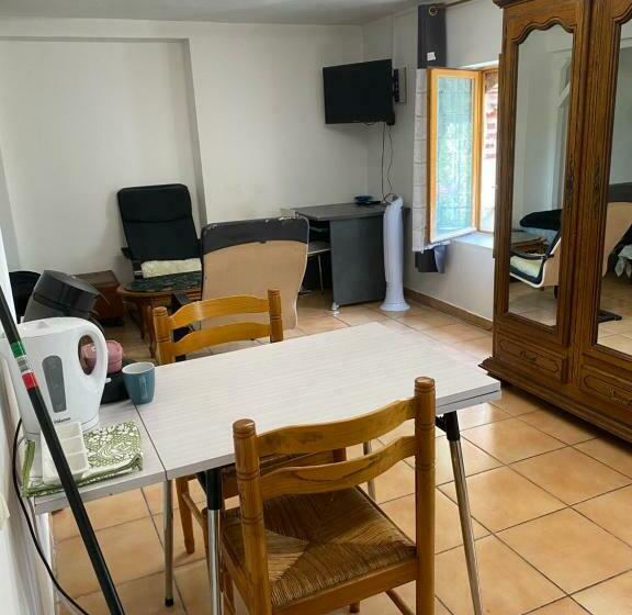 بنسيون Locations De La Centrale De Belleville