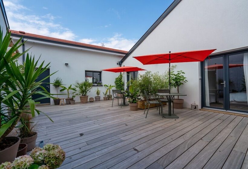 ペンション Le Patio D Oscar