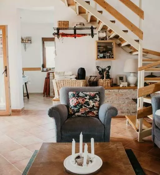 Majatalo Málna Major