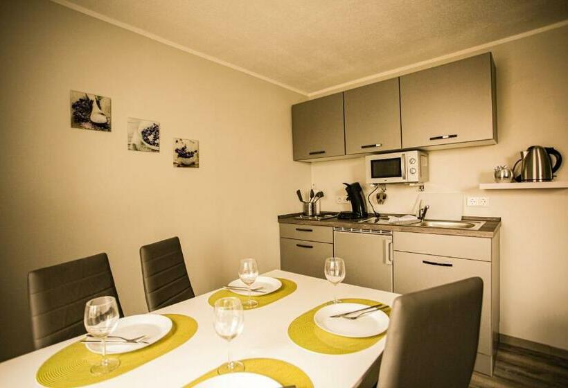 פנסיון Sacher S Quartiere