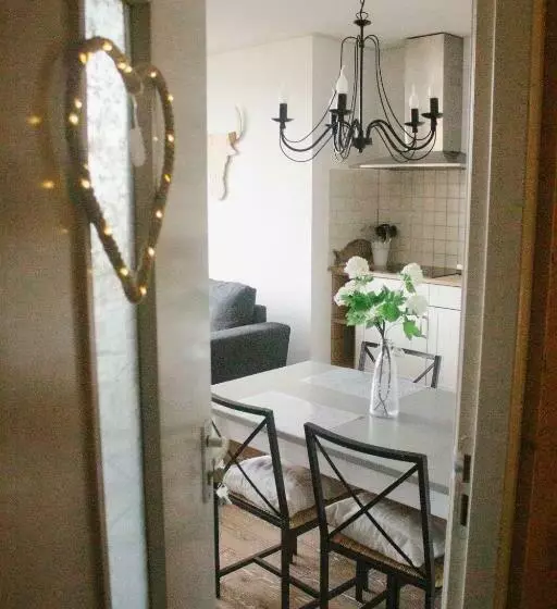 T Hûs Bed & Breakfast