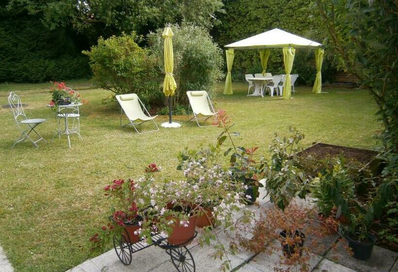 Bed and Breakfast Aux Sources De L Ancre