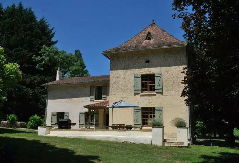 Aamiaismajoitus (B&B) Chambre D Hôtes Le Moulin Bertrand