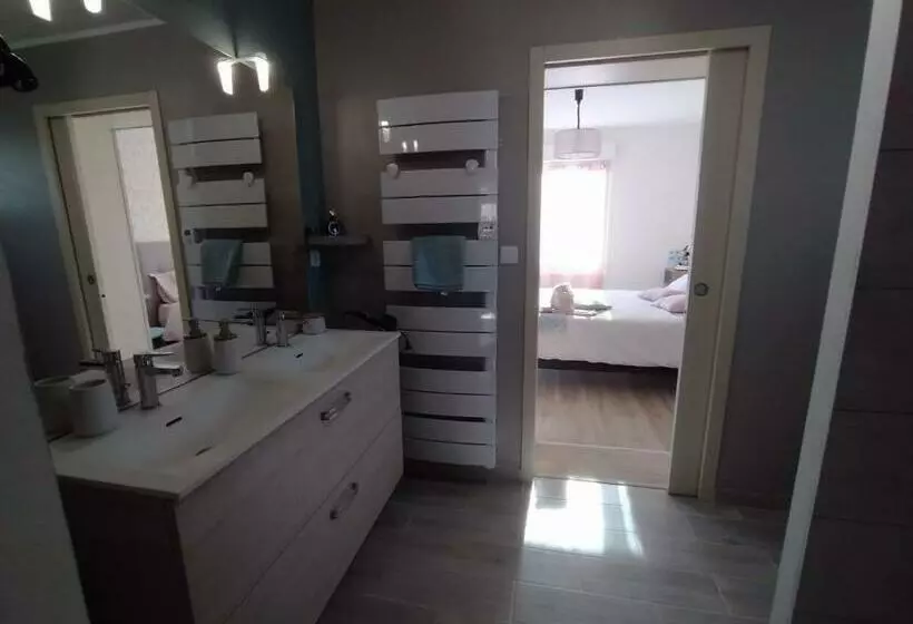 Aamiaismajoitus (B&B) Chambre Entre Mer Et Campagne