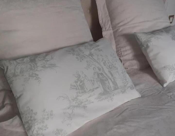 Bed and Breakfast Manoir De Camblain