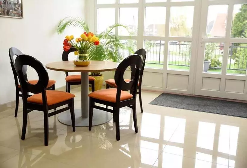 Aamiaismajoitus (B&B) Vi Li Panzió