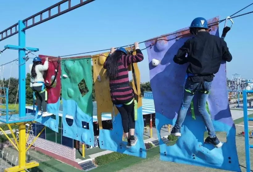 ホテル Club 21 By Sariska Fun City, Alwar