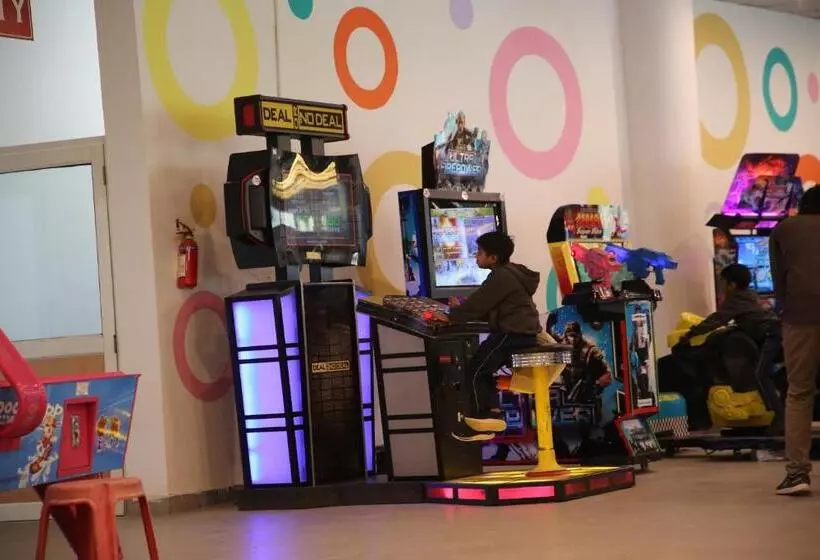 ホテル Club 21 By Sariska Fun City, Alwar