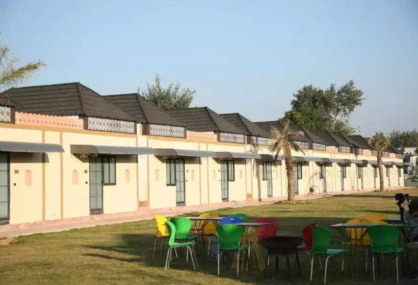 ホテル Club 21 By Sariska Fun City, Alwar