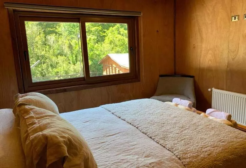 Hotelli Illi Lodge & Hostel