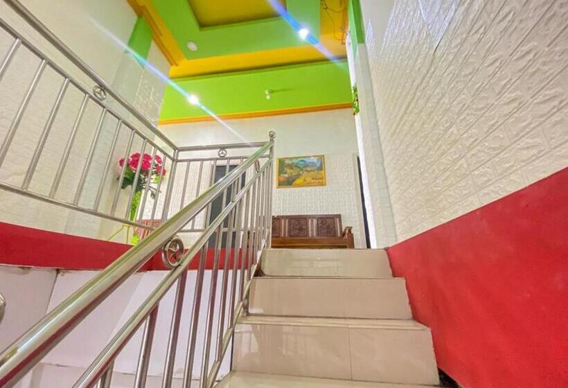 בית מלון כפרי Karunia 2 Jailolo